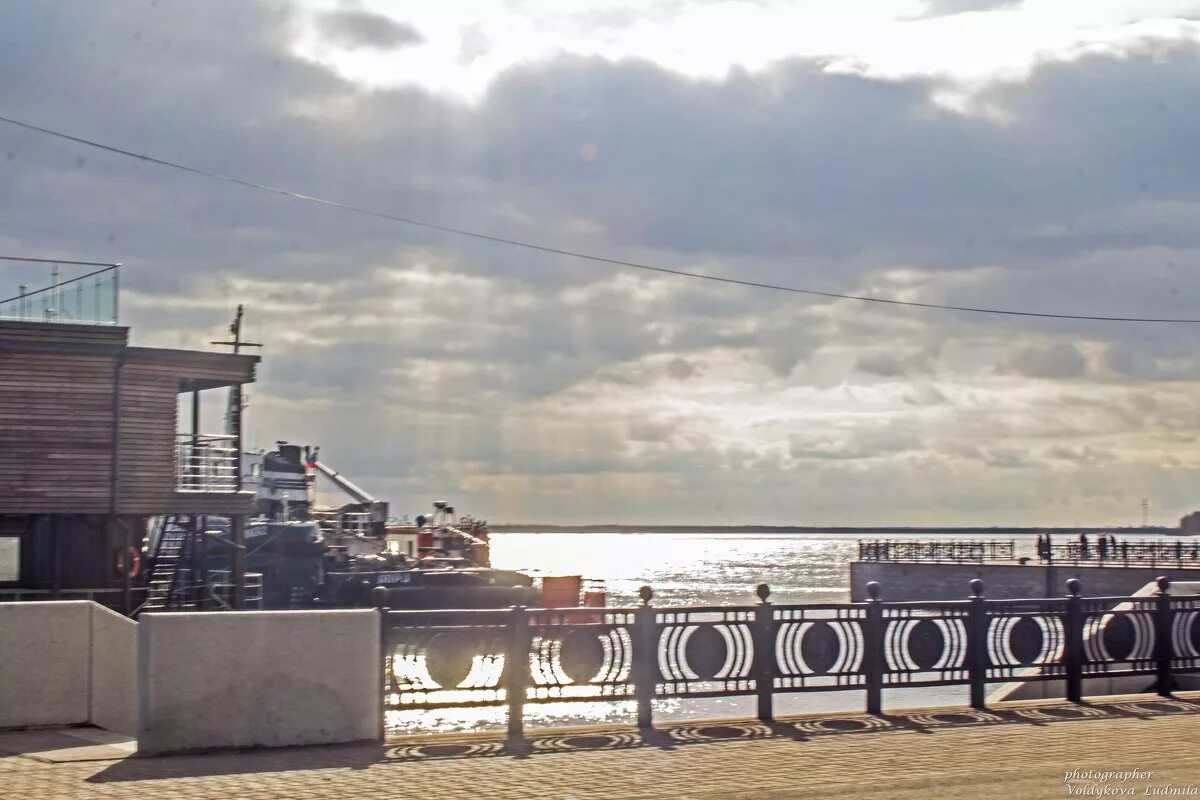 Набережная северной двины лет. Набережная северной двины. архангельск набережная. ковчег архангельск набережная северной двины.