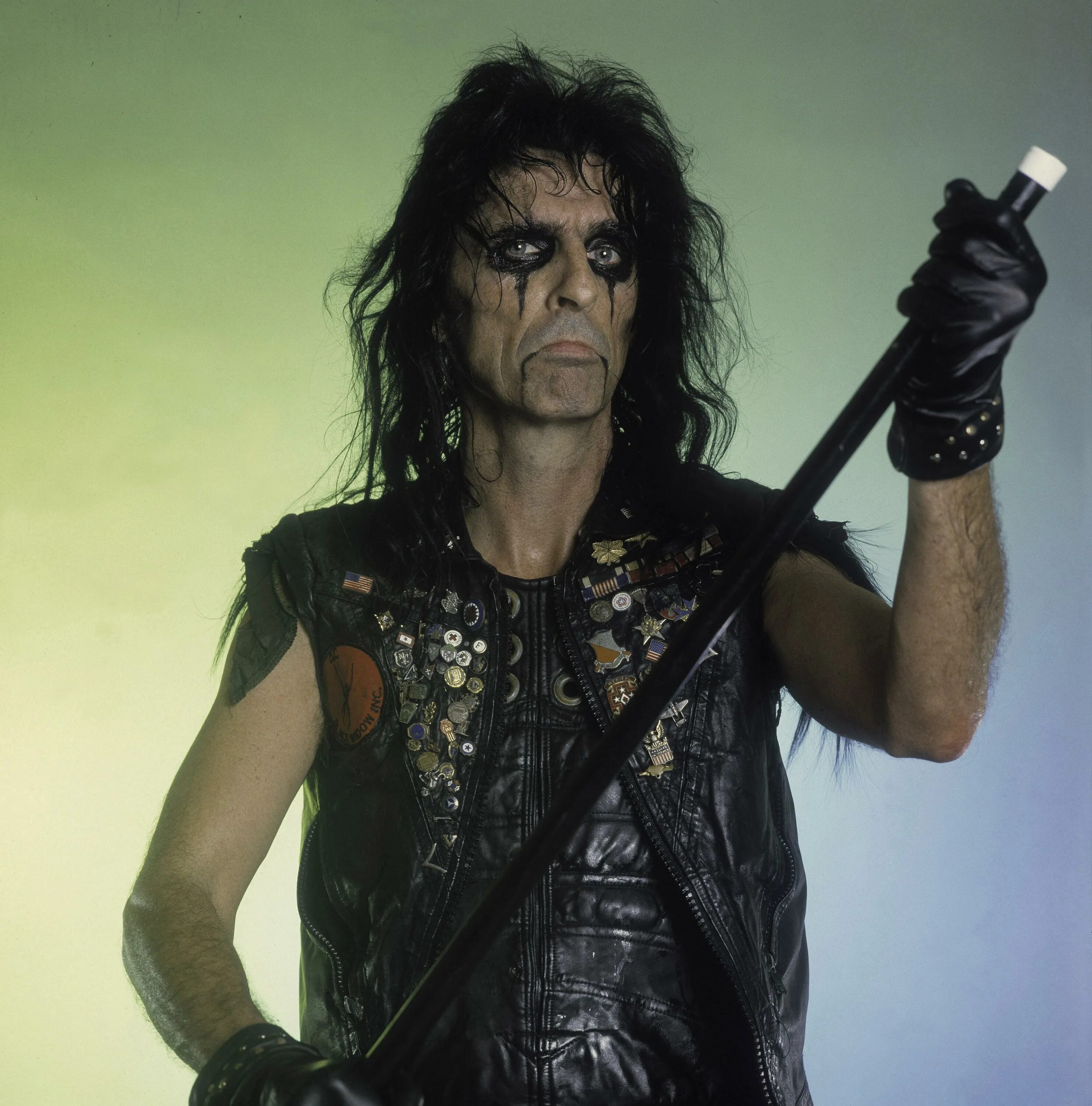 Том круз рок на века. Рок на века ( rock of ages) / 2012. Билл найи реальная любовь. Кит ричардс и джонни депп в пиратах карибского моря. Исполнитель роли рок звезды в реальной любви.