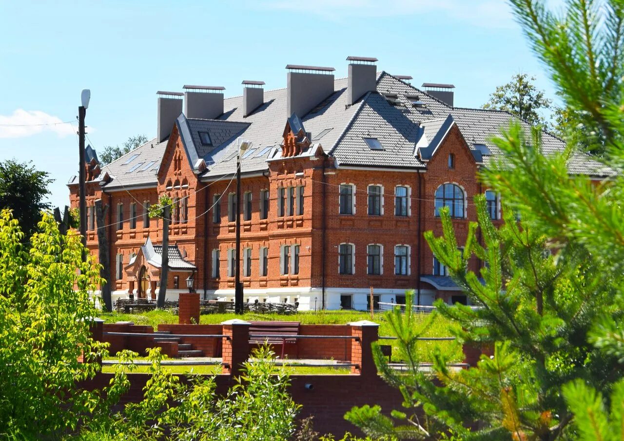 Загородный клуб малиновая слобода. Загородный клуб малиновая слобода. Турбаза малиновая слобода нижегородская область. Малиновая слобода нижегородская область 2022. Малиновая слобода бор.