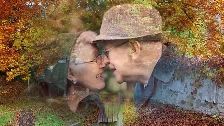 А мы еще поживем. Молодость и старость любовь. Поживём увидим доживём узнаем выживем учтём. Бабки поют под гармонь. Вечер для пожилых людей: «дорогие мои старики».