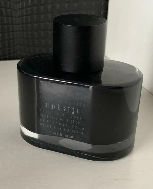 Mark buxton wood and absinth. Одеколон black angel mark buxton. Black angel mark buxton. Mark buxton black angel. Black angel mark buxton.