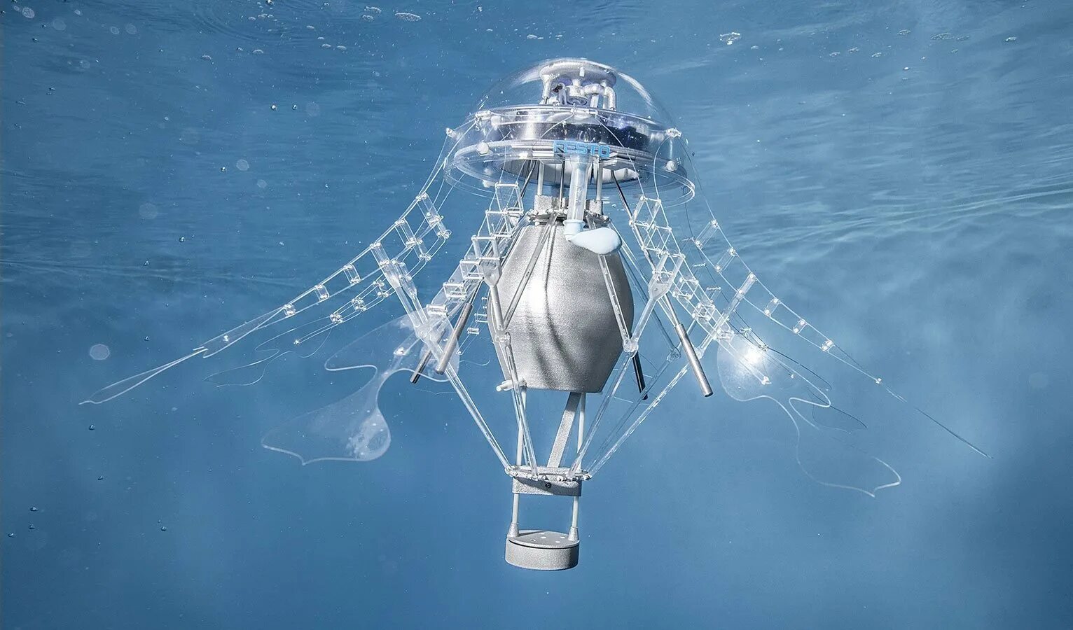 Робот медуза Festo. Медуза Бионика. Плавающие роботы. Подводный робот.
