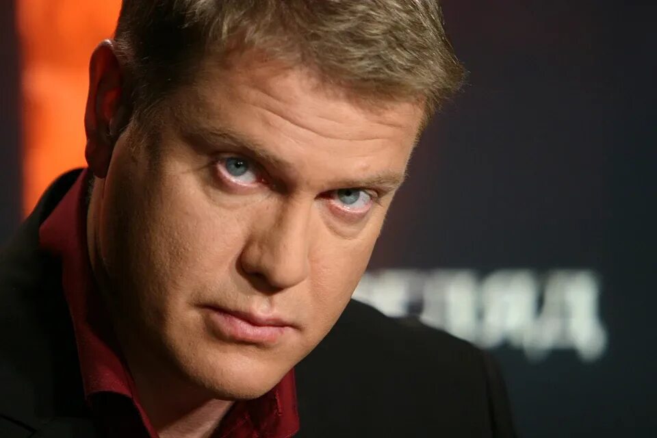 МузОбоз", "Окна", "Большая стирка": что с ведущими и где они сейчас РБК Life