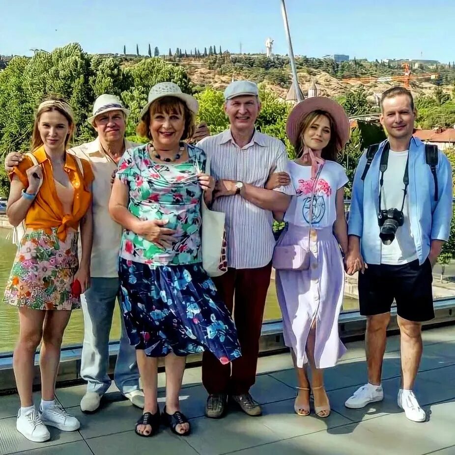 Сколько лет сватов 7