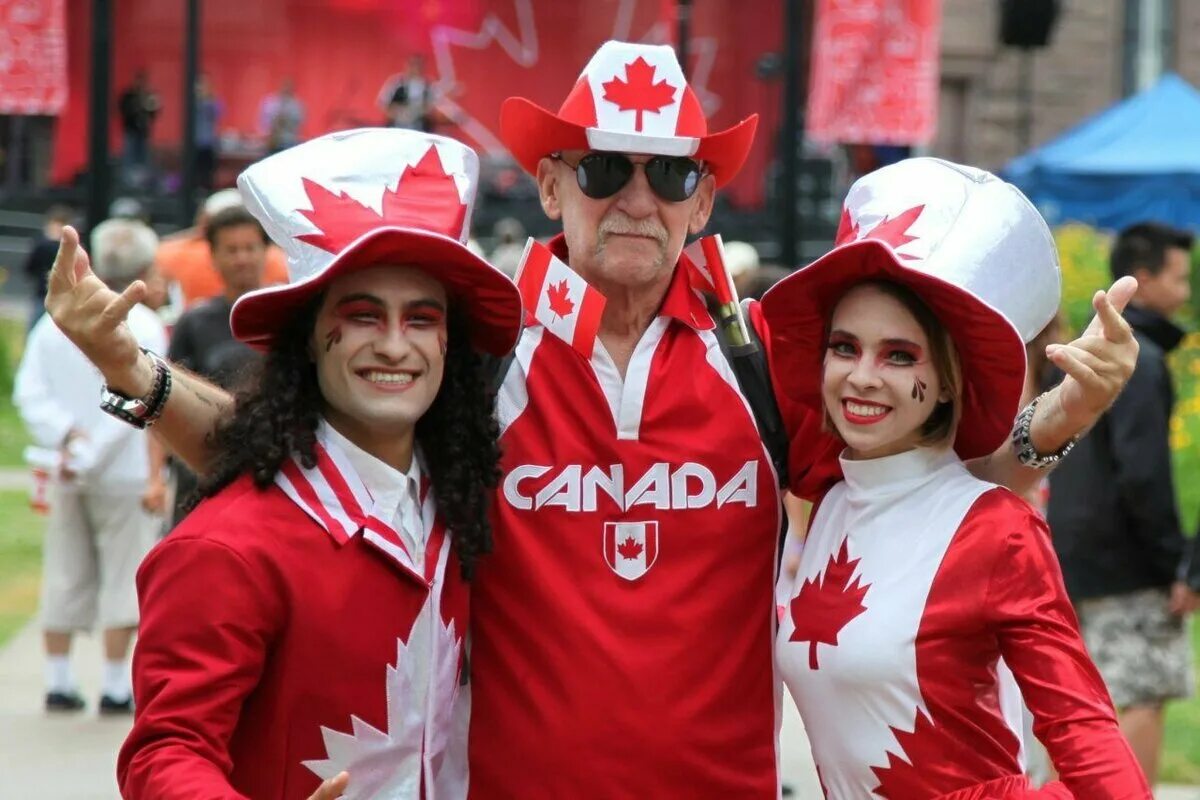 Первый канада. Национальный праздник Канады 1 июля. День Канады (Canada Day). Канада люди. Канадцы люди.