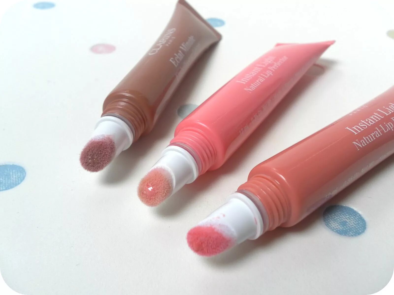 Блеск для губ shimmered. Clarins Lip Perfector 04. Clarins instant Light natural Lip. Clarins instant Light natural Lip Perfector. Clarins Lip Perfector 07.