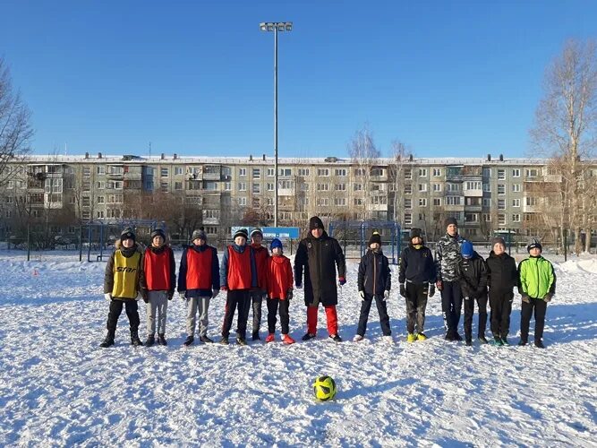 Школа 116 омск. Школа 107 футбольное поле Омск. Кубок надежд Омск. Кубок надежд Омск футбол.