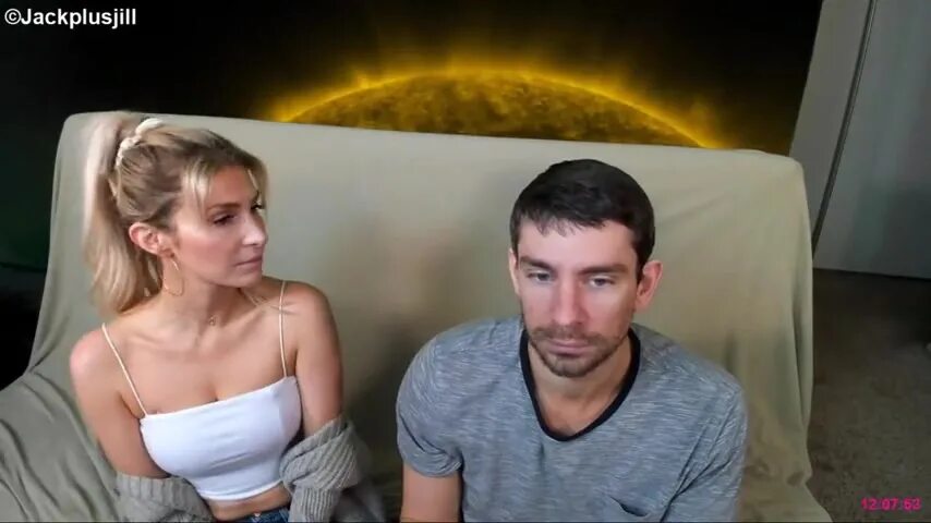 Чат. Livechat для сайта. Главная героиня из chat links. Jackandjill live chat. Чат джпт 4.