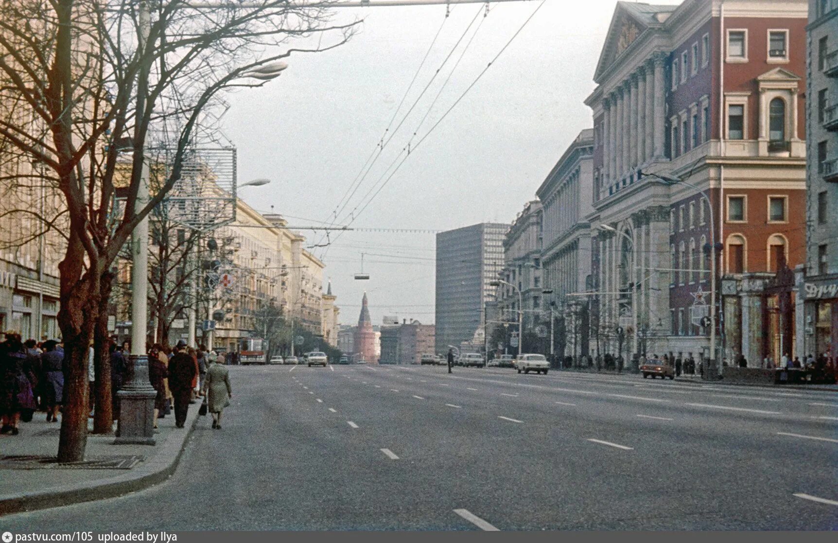 Улица горького 80. Тверская улица в 1990е. Тверская улица Москва 80х. Тверская улица 80-е. Тверская улица 1995.