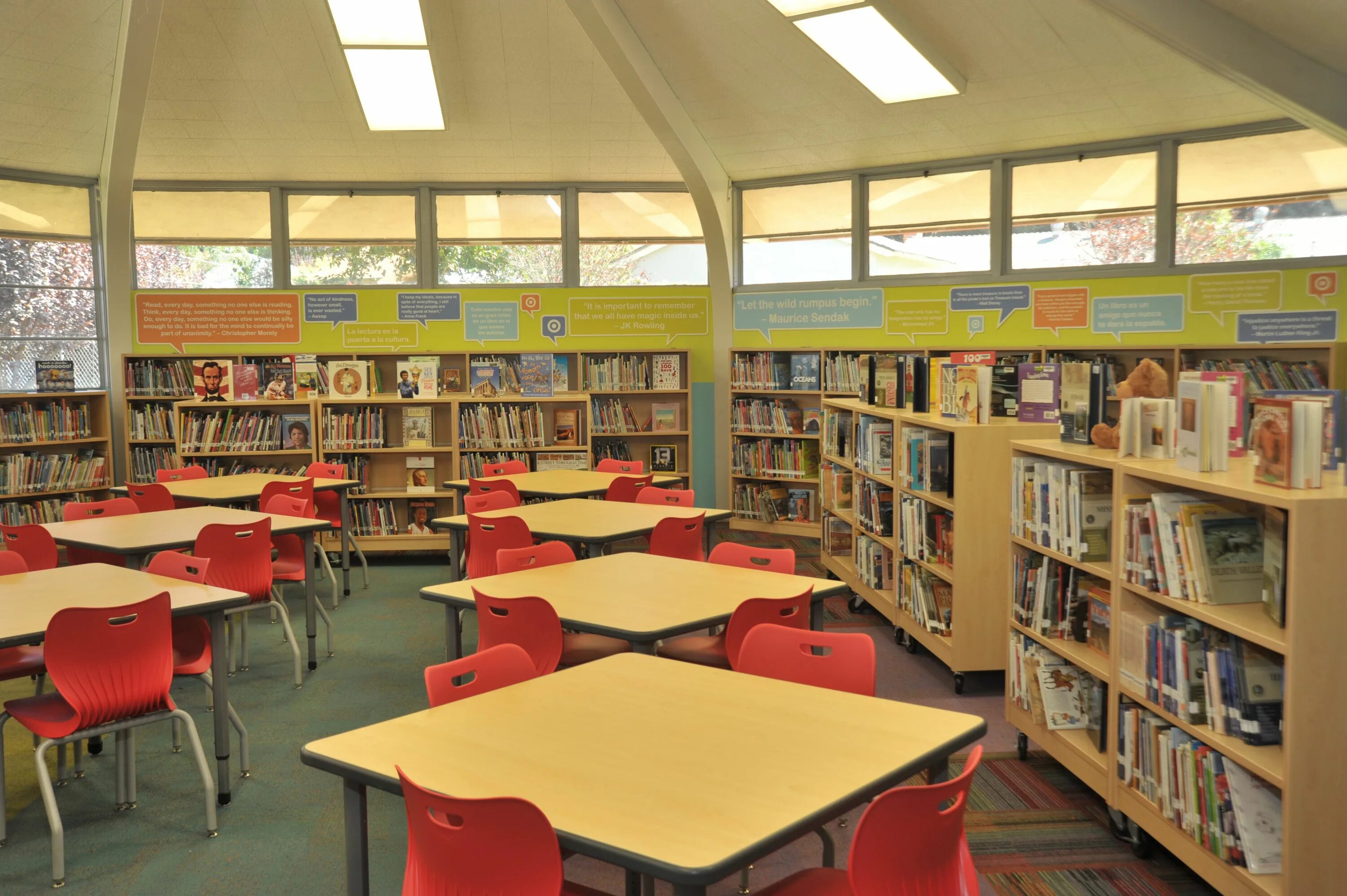 School library. Американская школа библиотека. Гугл библиотека. Elementary School Library. Хошимин библиотека школы.