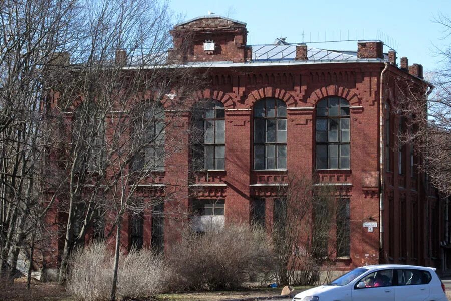 училище в климовске 78. подольск заброшки школа. москвы. порховское училище. порхов духовное училище.