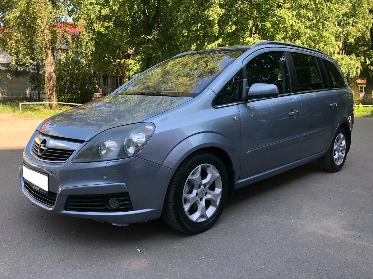 Зафира б видео. Opel Zafira 2012. Опель Зафира 2012. Opel Zafira b 2012. Опель Зафира б 2012.