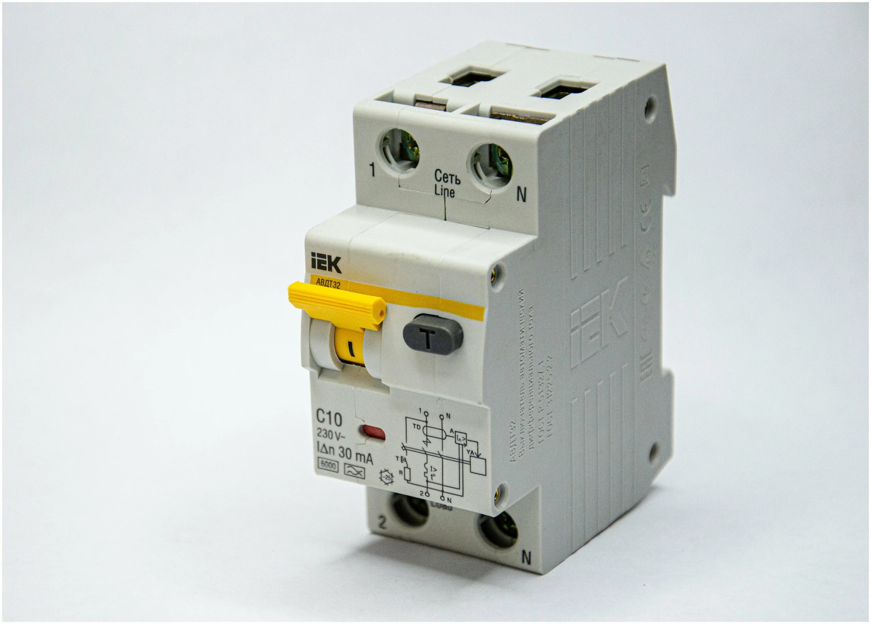 Автоматический выключатель дифференциального тока авдт32