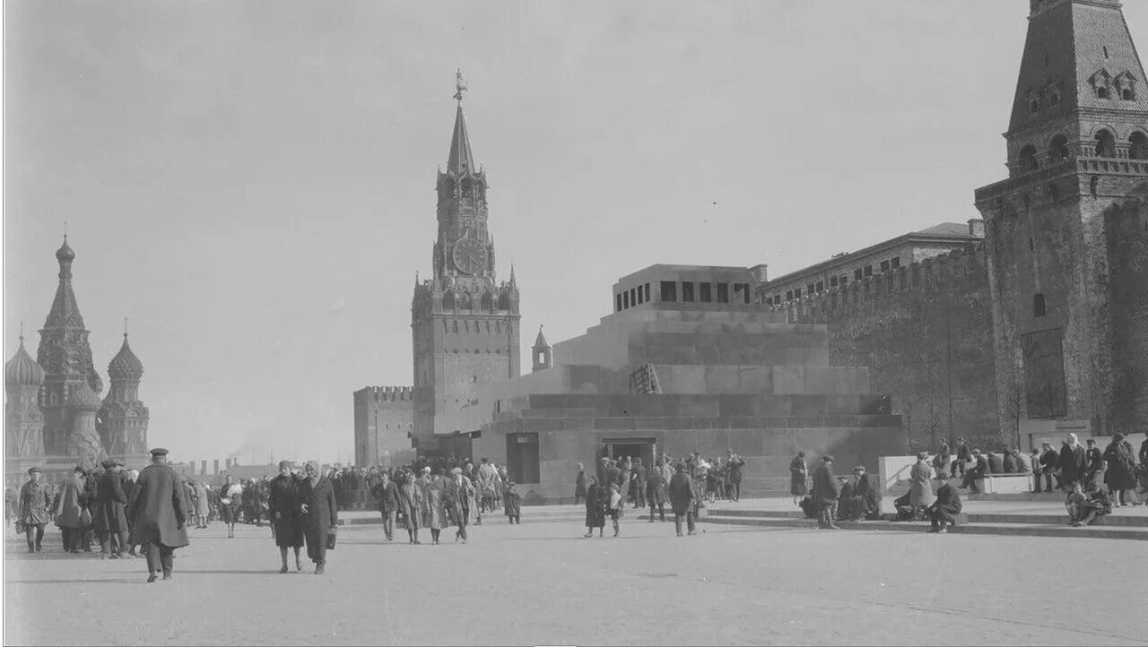 Москва 40 е. Москва СССР 1930. Красная площадь 1930е. Красная площадь Москва 1930. Москва красная площадь 1940.