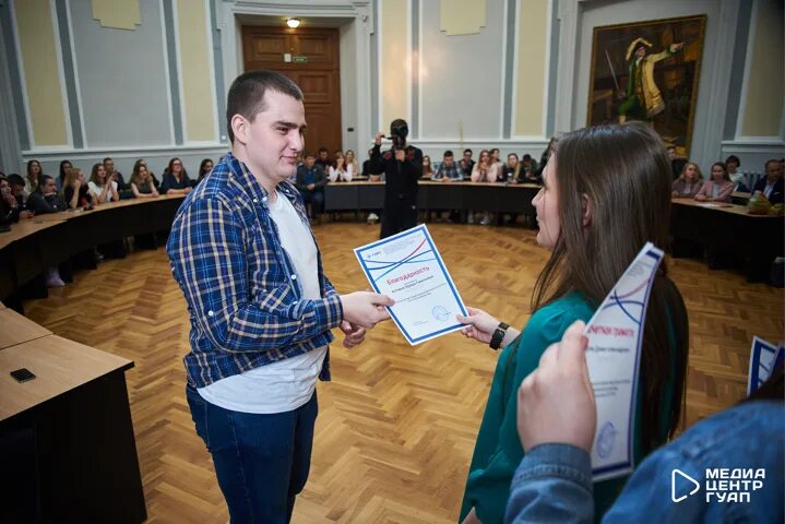 Гуап открытые двери. ГУАП Гастелло. ГУАП корпус на Гастелло. ГУАП студенты. Георгиевский зал ГУАП.