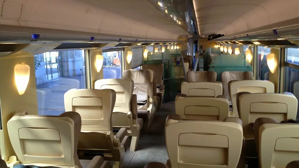 First class train. Tgv 1st class. eurostar 1st class. renfe class 103. tgv салон.