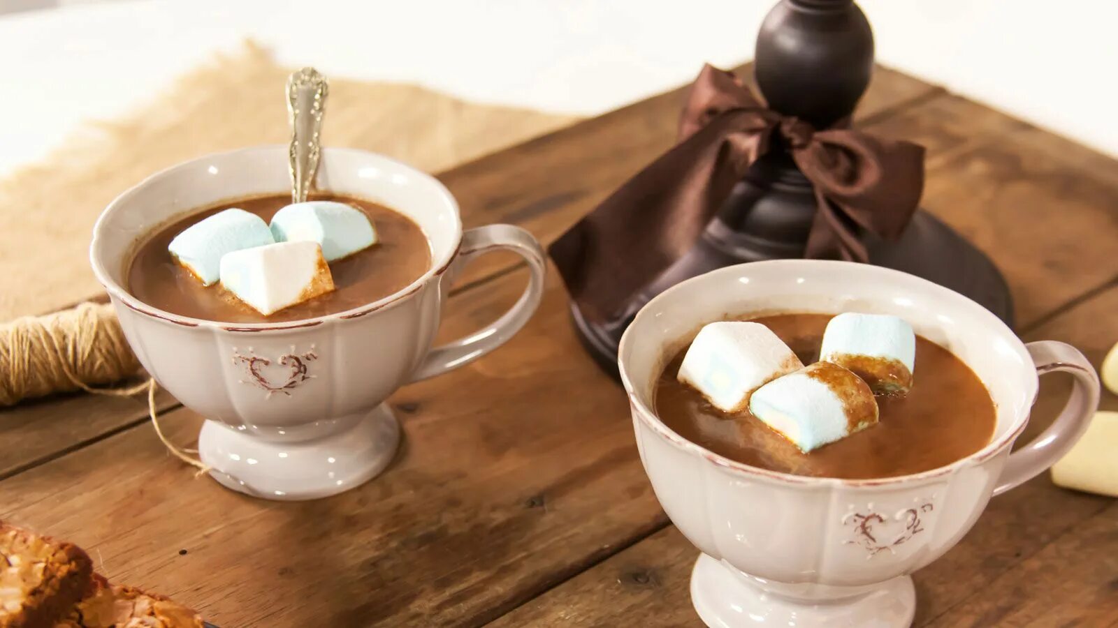 Какао с молоком. Какао с молоком. Какао с горячим молоком. Кофейный напиток. Кофейный напиток с молоком.