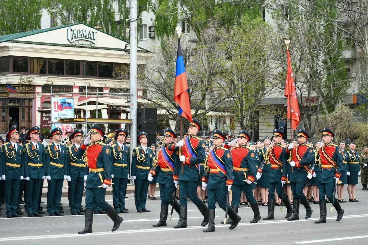 Донецк строй. Парад в Донецке 2021. Парад Победы в ДНР 2021. Парад Победы в Донецке. Парад в Донецке 2022.