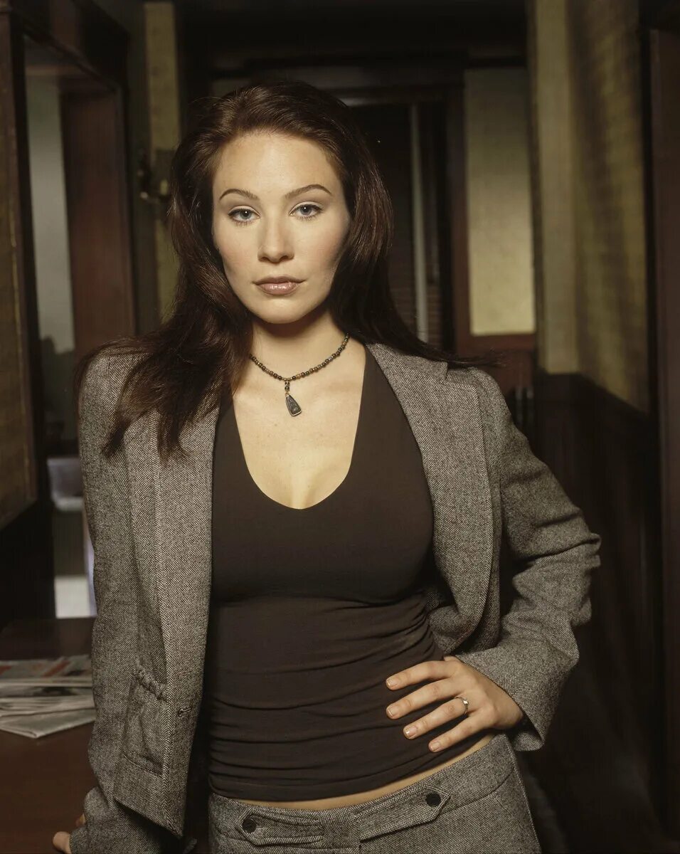 говорящий с призраками сериал призраки. говорящий с призраками сериал 2002. томас актер из привидений сериал. говорящий с призраками 2002.