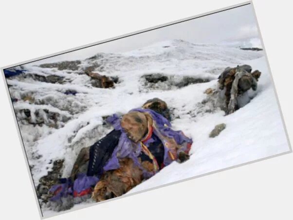 Фото фрэнсис арсеньевой. Френсис дистефано альпинистка. Фото фрэнсис арсеньевой. Эверест роб холл 1996 тело. Фото фрэнсис арсеньевой.