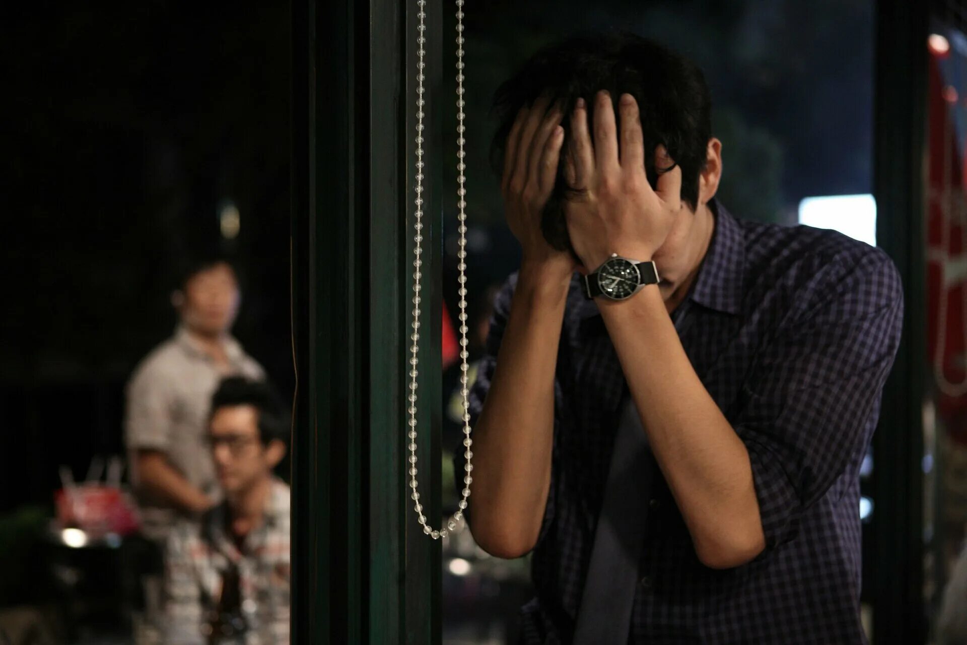 самая обыкновенная пара. самая обыкновенная пара фильм 2013. корейские парочки в кинотеатре. самая обычная пара. Kim min-hee.