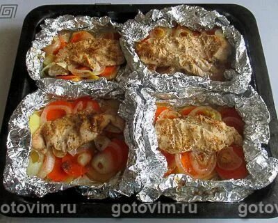Грудка в фольге в духовке с овощами