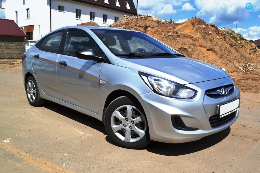 Купить солярис hc. Hyundai Solaris 2012. Hyundai Solaris i 2012. Хендай Солярис 1.4МТ. Hyundai Solaris 2012-2014 год.