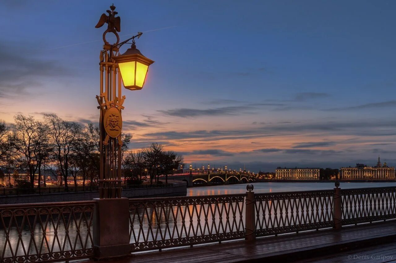 Фонари исаакиевской площади. Фонари в городе. Фонарь. Фонари иоанновского моста в петербурге. Питер улица с фонарями.