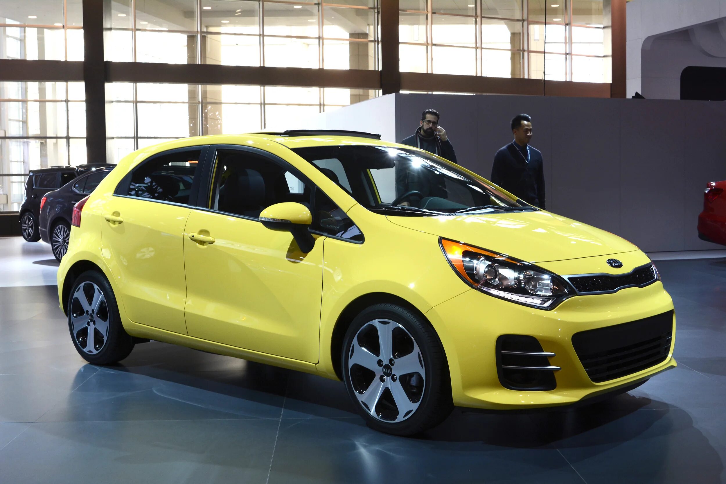 Киа хэтчбек 2016. Kia Rio Hatchback 2016. Kia Rio 2016 хэтчбек. Киа Рио хэтчбек 2016. Kia хэтчбек 2016.