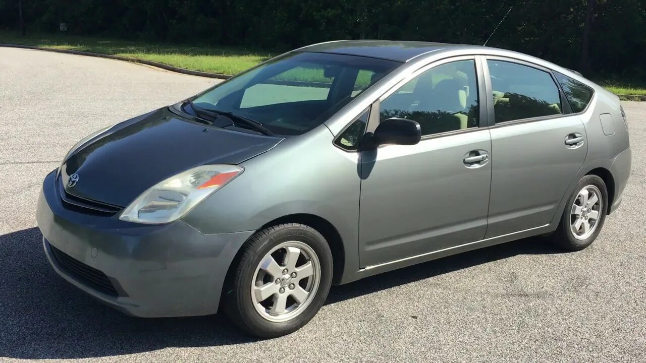 Toyota prius 20 2009. Тойота похожая на приус. Тойота приус 2006 из бумаги. Тойота приус 2005. Prius 20 красивый окрас.