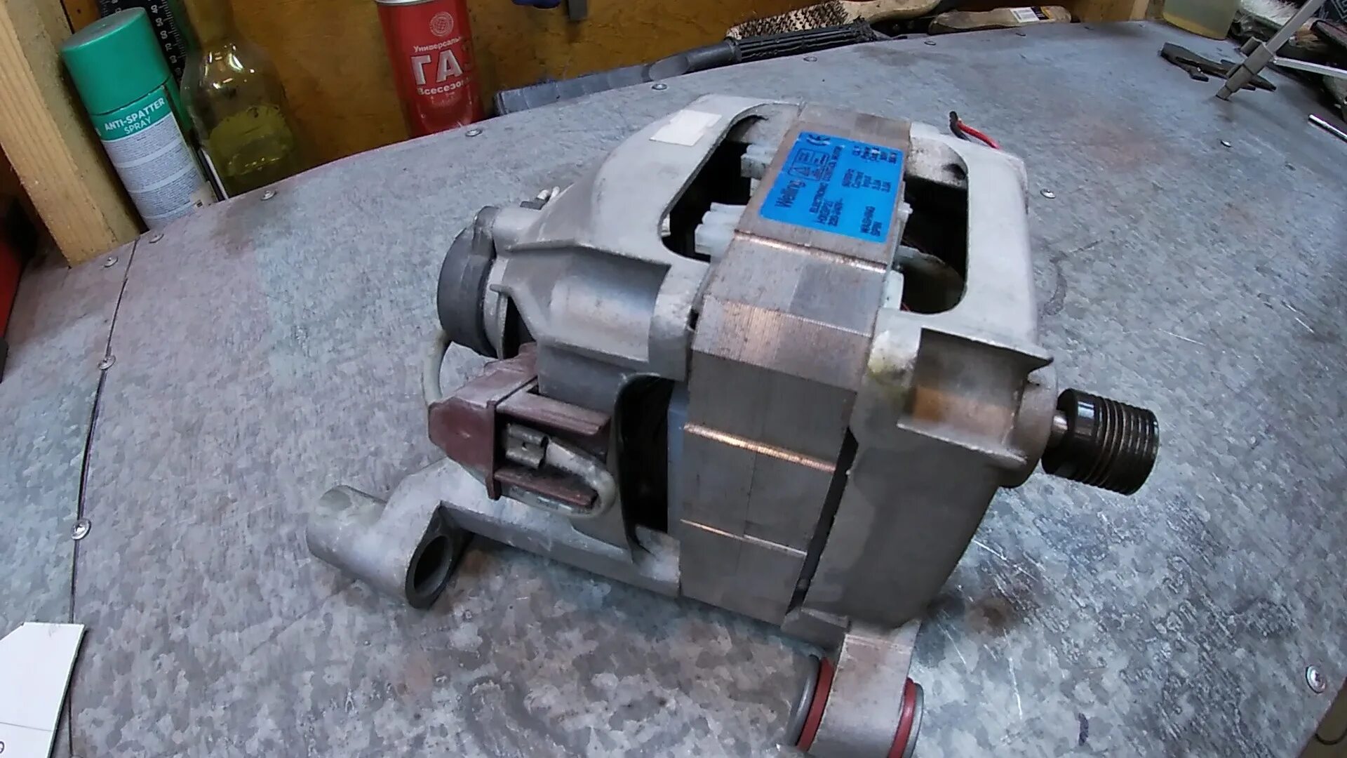 крепление двигателя стиральной машины. двигатель стиральной машины. шкив для электродвигателя стиральной машины бош. электродвигатель стиральной машины индезит 4105. эл двигатель стиральной машины волжанка.