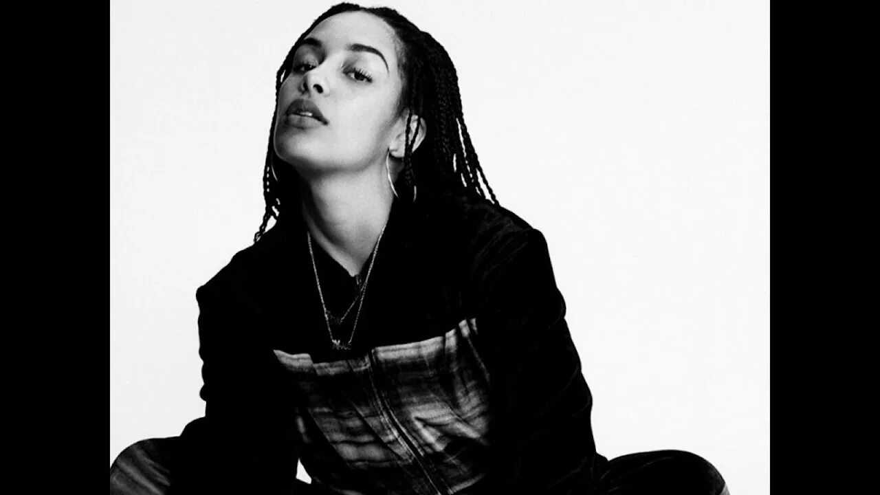Jorja smith tomorrow. Миа гарсиа. Jorja. Джорджа смит фото. Jorja.