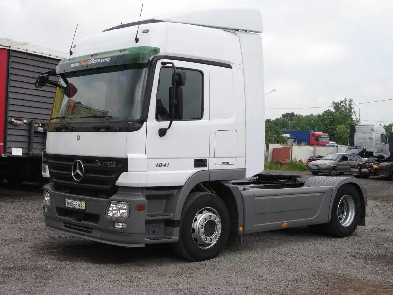 Куплю мерседес актрос б у. Mercedes-Benz Actros 1841. Mercedes Actros 1841. Мерседес Бенц Актрос 18 41. Mercedes Actros 1841 6x4.