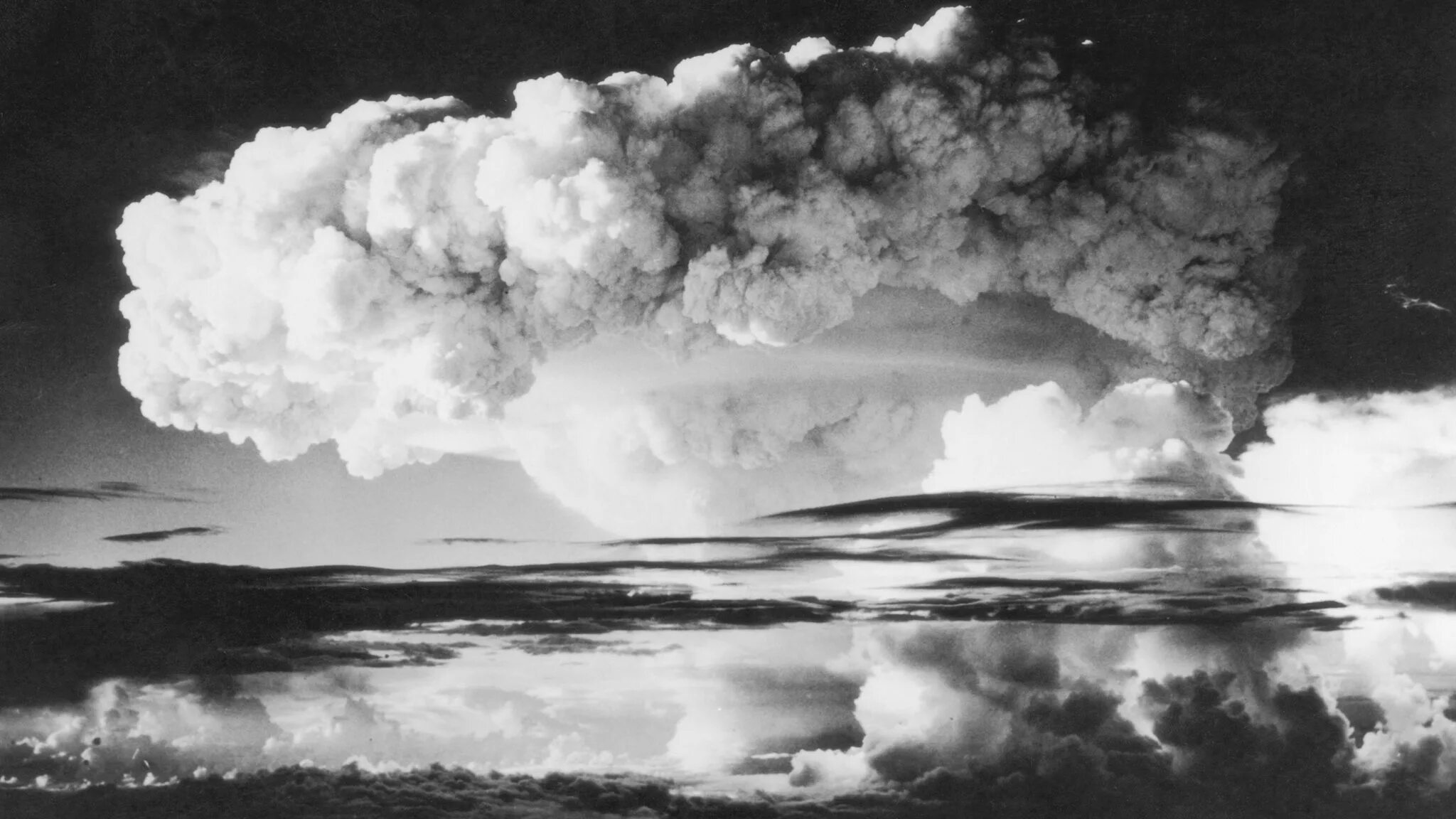 Испытание миром. Атолл Эниветок ядерный взрыв. Бой за Атолл Эниветок. Водородная бомба (1952-1953). Водородная бомба США 1952.