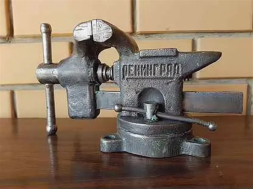 Тиски ленинград. Тиски слесарные ссср ленинград тс 000 65. Тиски ленинград 80мм. Тиски слесарные ленинград ссср. Тиски ленинград.
