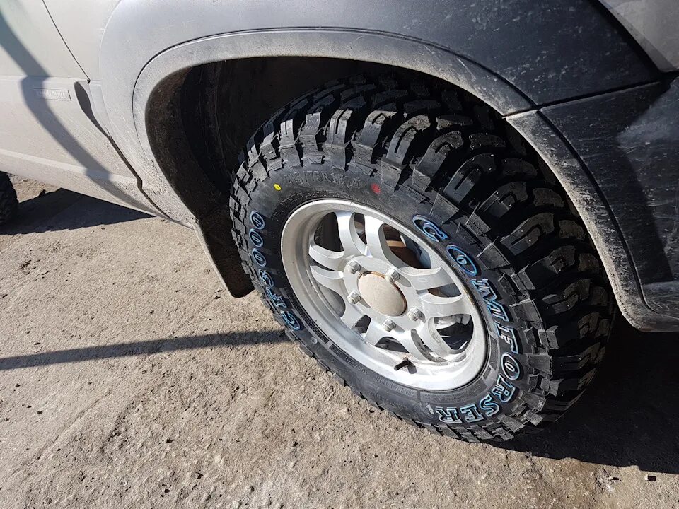 215/75 R15 на ниву Шевроле. 215 75 15 На ниву Шевроле. МТ резина 215/75 r15 на ниву Шевроле. 225/75 R15 на ниву Шевроле. Купить резину 215 75 15