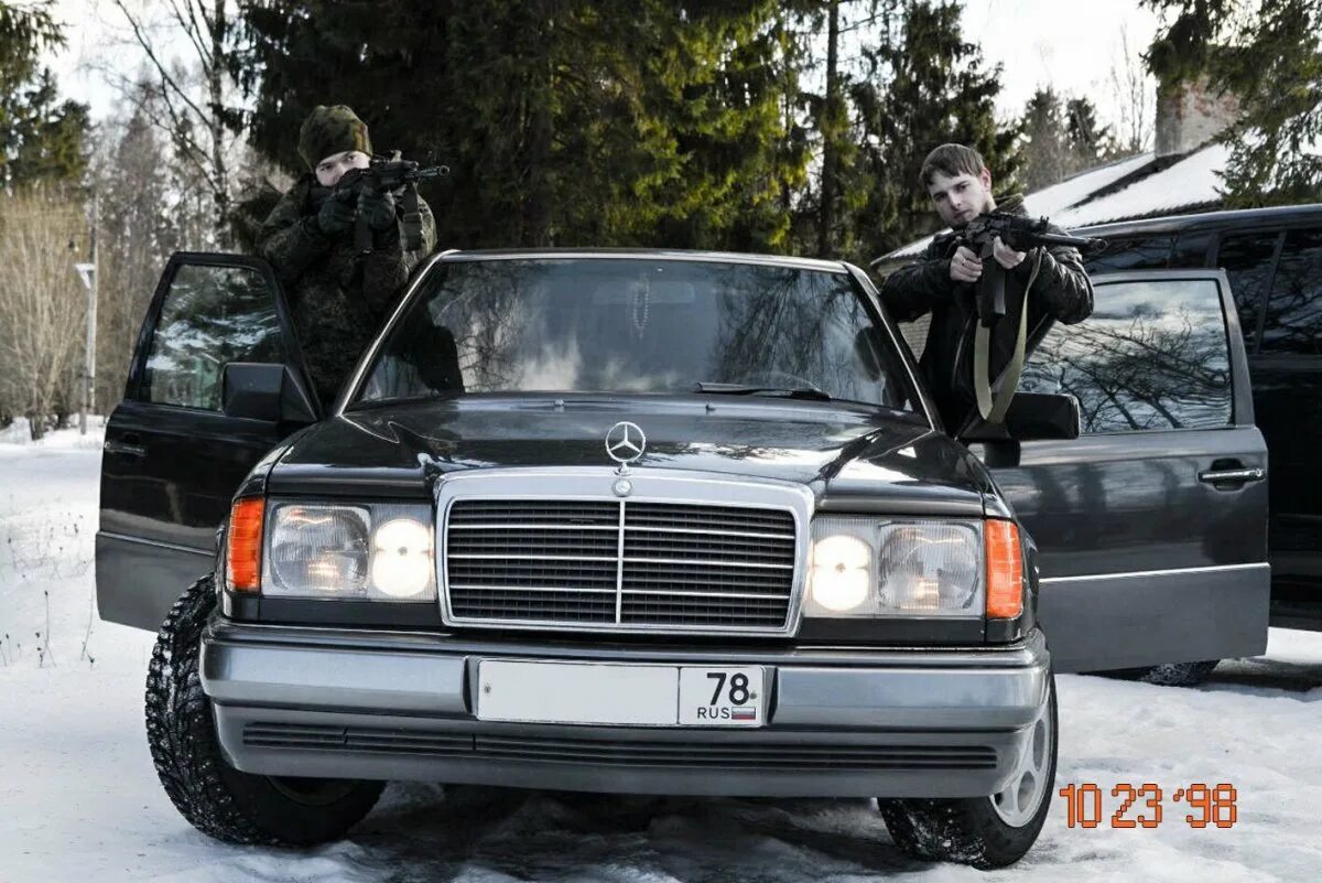 Мерседес w124 Бандитский. Мерседес w124 бандиты. 124 Мерседес с бандитом 90. Тачка бандита