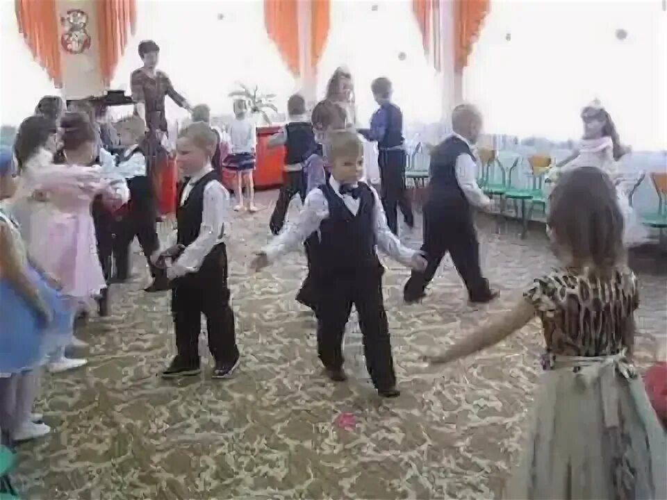 Я от тебя убегу танец в детском. Танец ку-ку в детском саду. танец куку для малышей воеводиной.