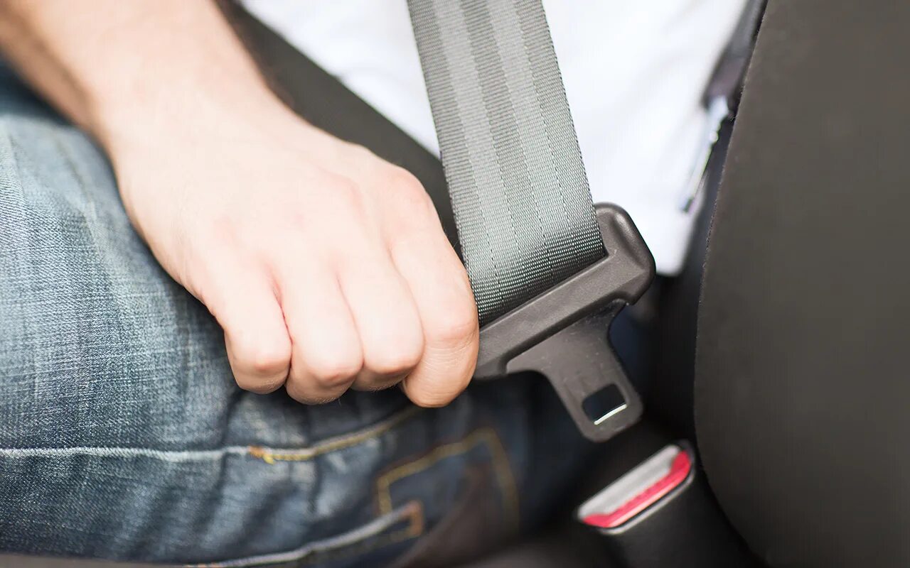 Seat belt. Car seat belt. Фиксирующие ремни безопасности. Ремень безопасности. Ремень безопасности для автомобиля.