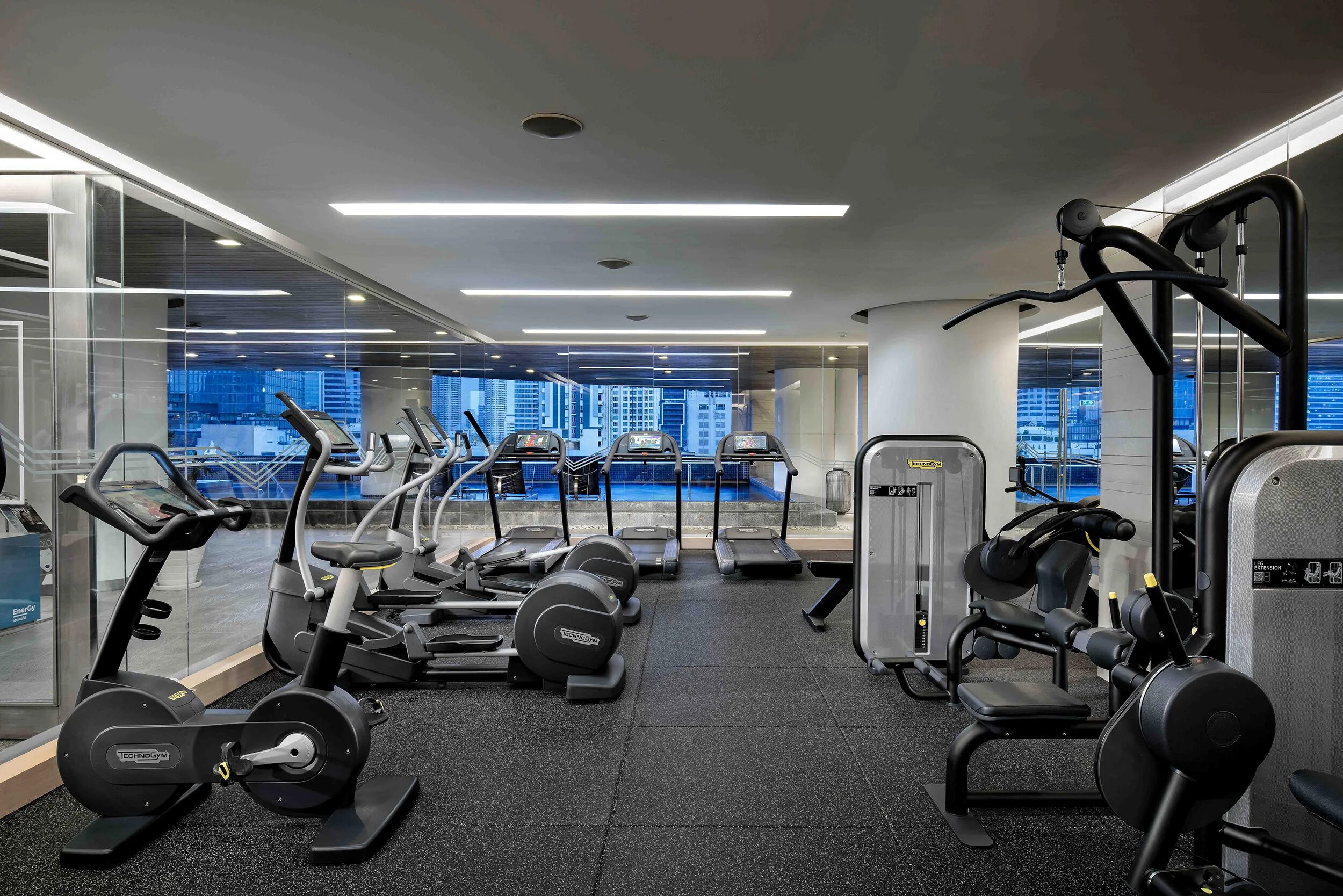 Fit lounge
