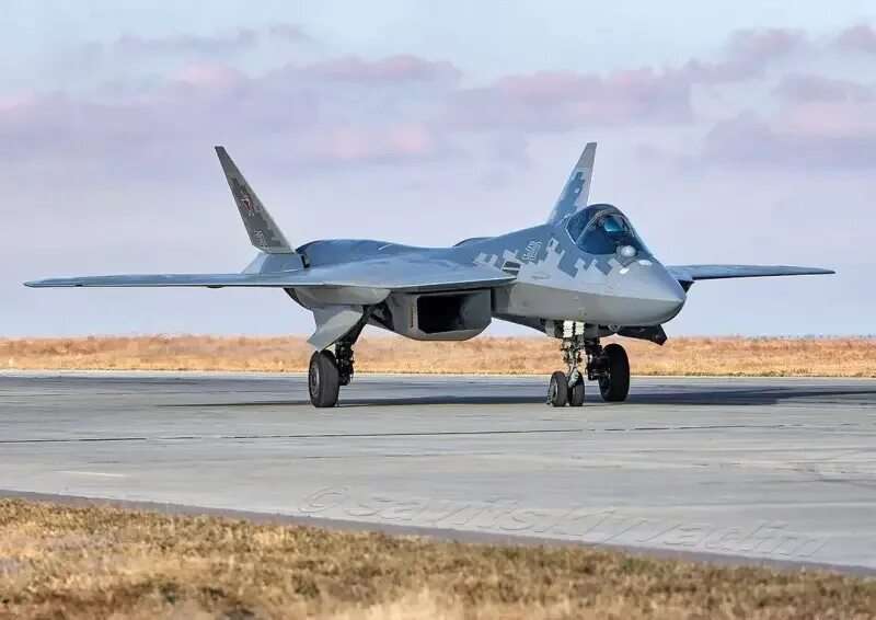 Самолет-истребитель су-30. Су-34 истребитель. Су 33 снизу. Истребитель 5 поколения су 57. Самолет су-57.