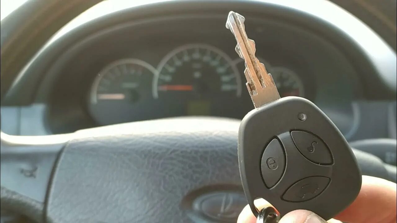 Как снять с охраны красным ключом приора Активация иммобилайзера Lada Гранта, 1,6 л, 2016 года электроника DRIVE2