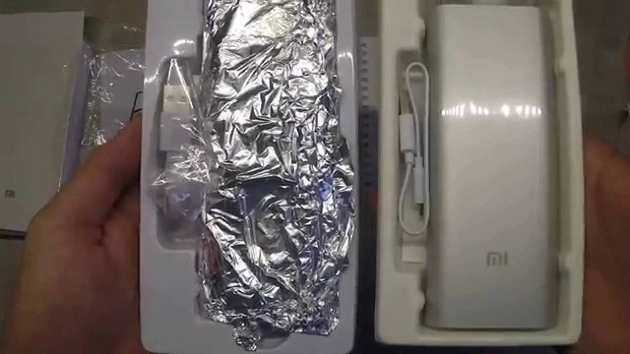 Xiaomi отличить подделку. Китайские подделки power bank. оригинал подделка повер банк. xiaomi air 2 se как отличить подделку. kuulaa power bank оригинал и подделка отличия.