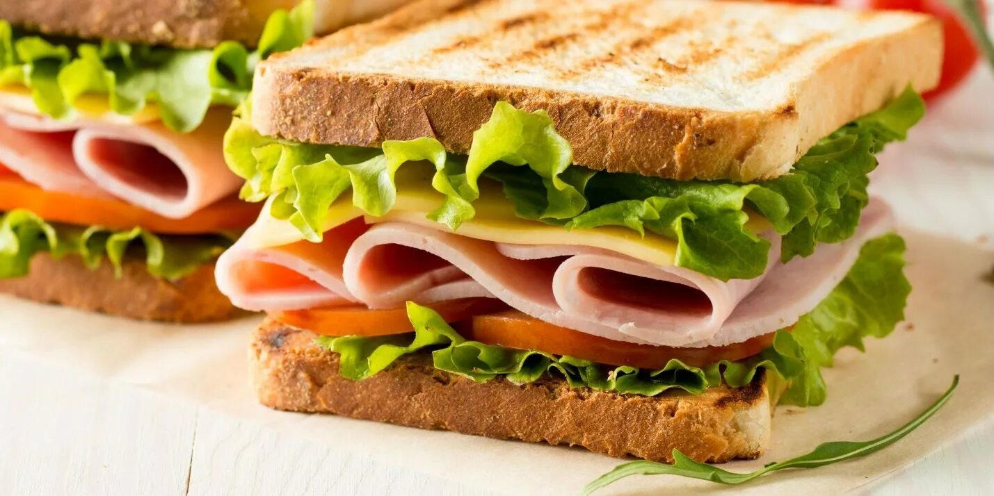 2i сэндвич владикавказ. Сэндвич бутерброд. Треугольные бутерброды. Сэндвич бутерброд. Sandwich courses в английских вузах.