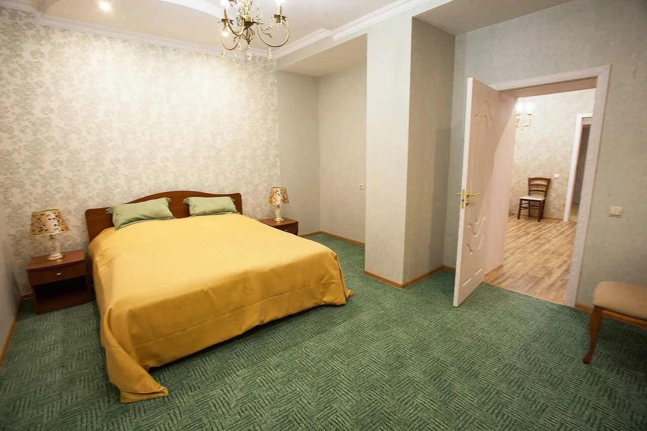 Отель измайлово дельта 4. Гостиница первого класса. Первый класс кстово. Первый класс кстово гостиница. Гостиничный комплекс измайлово в москве бета.