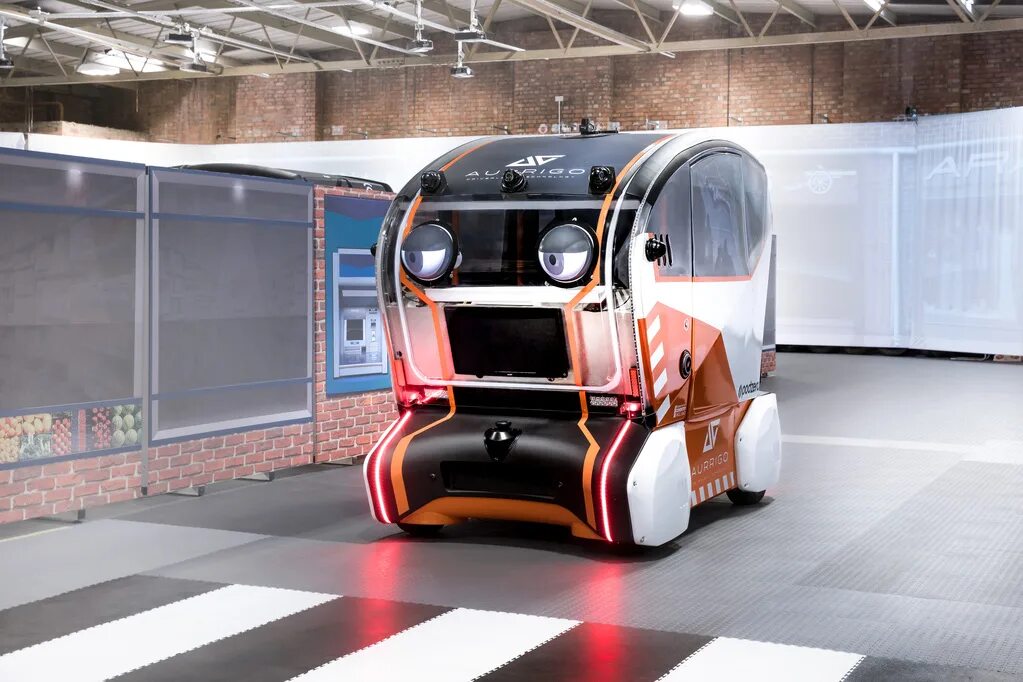 Автономный беспилотный. Транспортные роботы. Роботизированный автомобиль. Беспилотные транспортные средства. Беспилотный транспорт будущего.