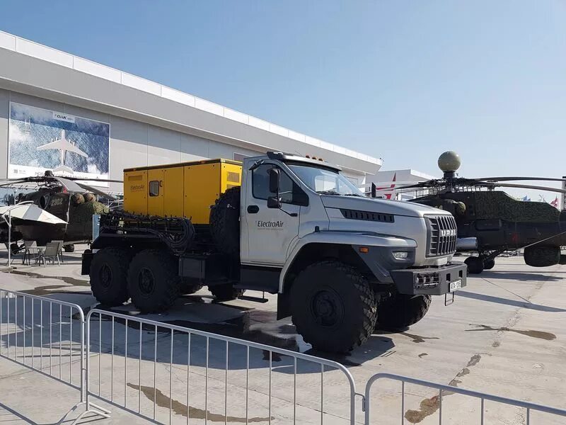 Апа урал 375. Урал 4320 аэродромный апа. Аэродромная апа. Апа-5д урал-4320. Урал 4320 апа 5дм.