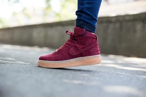 Sky high burgundy haze