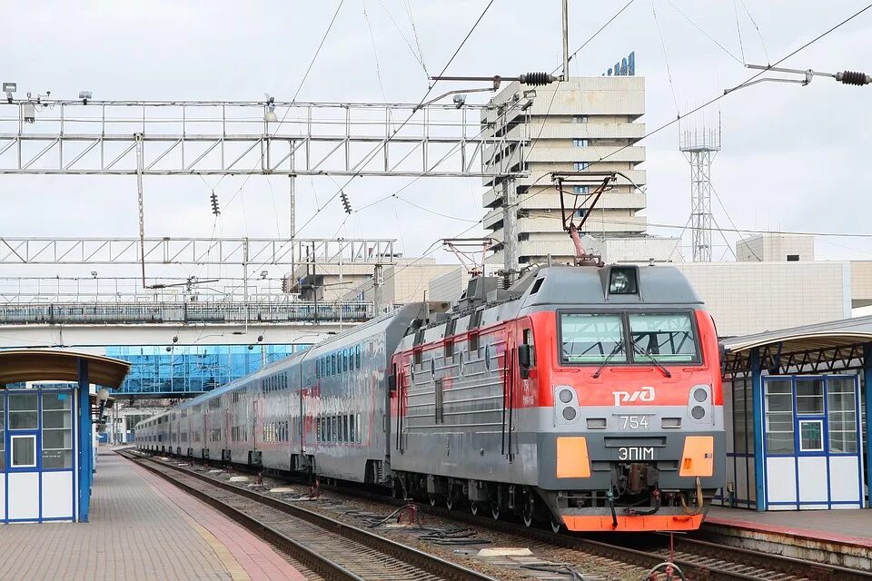 Ржд город ростов на дону. Поезд ржд сочи ростов. ростов рдж ржд вокзал. ржд ростов-на-дону сочи. поезд краснодар ростов на дону.