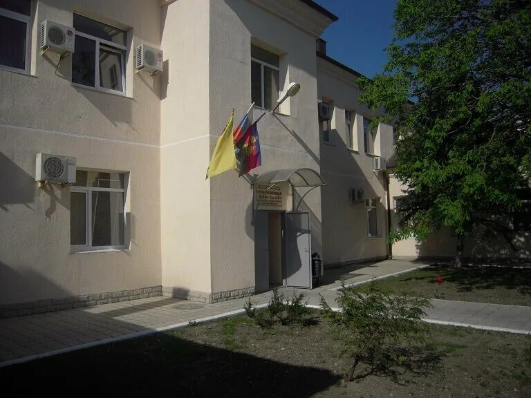 Городская больница 1 новороссийск фото. Гбуз 3 новороссийск. Новороссийск больница номер 3. Инфекционная 3 новороссийск. Новороссийск.